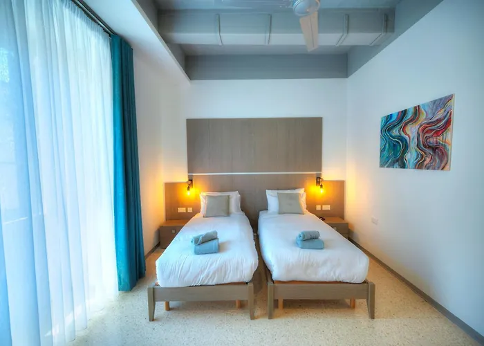 Tasteful 2Bedrooms With Maltese Balcony Mcop1-2